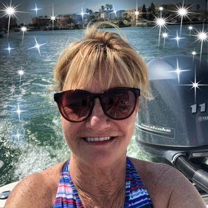 Meet your Posher, Joy